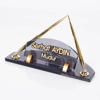 Arona Ofis Masa İsimliği, Oval Kesim Kabartma Yazılı Kalemli Saatli Masa İsimlik - 4