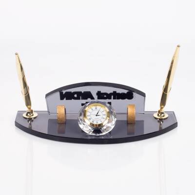 Arona Ofis Masa İsimliği, Oval Kesim Kabartma Yazılı Kalemli Saatli Masa İsimlik - 2