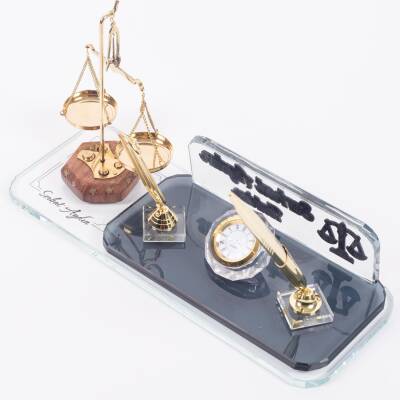 Avukat Masa İsimliği Avukata Özel Terazi Biblolu İmza Tasarımlı İsimlik Lüks Hukuk Bürosu Hediyesi - 3