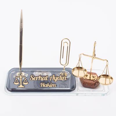 Avukat Masa İsimliği Avukata Özel Terazi Biblolu İmza Tasarımlı İsimlik Lüks Hukuk Bürosu Hediyesi - 2