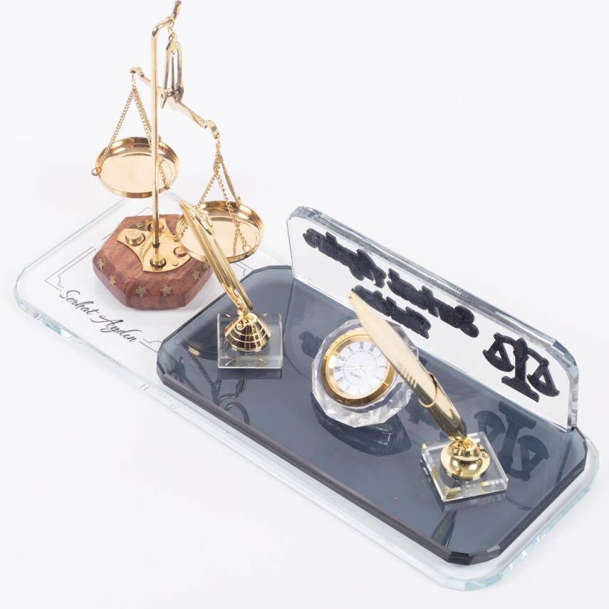 Avukat Masa İsimliği Avukata Özel Terazi Biblolu İmza Tasarımlı İsimlik Lüks Hukuk Bürosu Hediyesi - 3