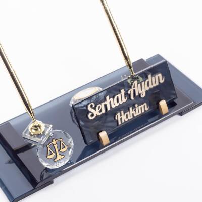 Avukat Masa İsimliği Logolu Hakim Savcı Ofis Masaüstü İsimlik - Ofistike