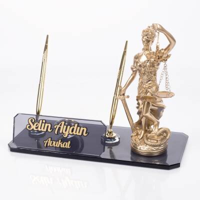 Avukat Masa İsimliği Themis Biblolu Avukatlara Özel Kristal Cam İsimlik Hakim Savcı - Ofistike