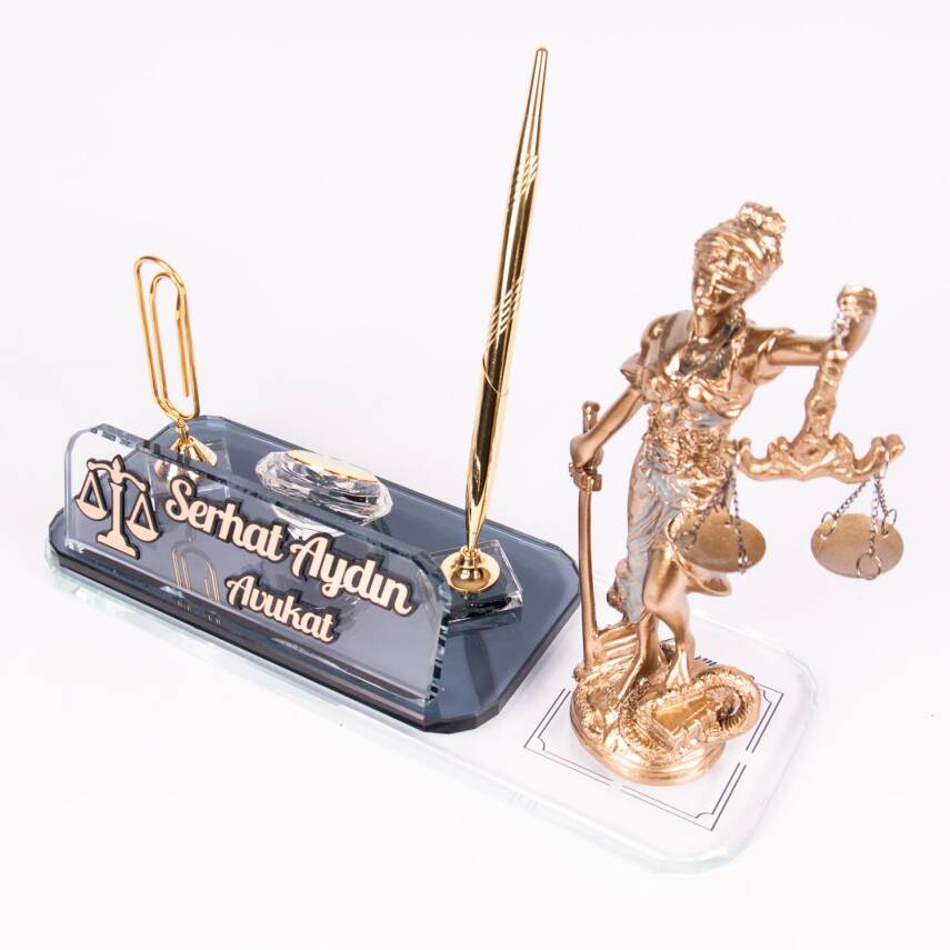 Avukata Özel İsimlik Themis Heykelli İmza Tasarımlı Masa İsimliği Avukat Hakim Savcı hediyesi - 1