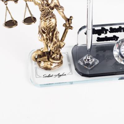 Avukata Themis Heykelli Düğmeli Siyah Sümen Takımı İmza Tasarımlı Masa İsimliği Hediye - 7