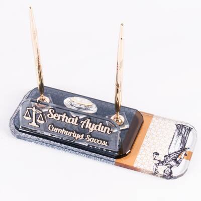 Avukatlara Özel Themis Desenli Altın Kabartma Masa İsimlik Ofis Masa İsimliği - 2