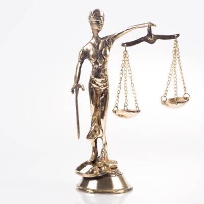 Dekoratif Altın Renk Pirinç Döküm Adalet Tanrıçası Heykeli, Themis Biblo - 2