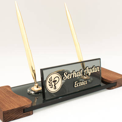 Eczacılara Özel İsimlik Kabartma Logolu Masif Ahşap Masa İsimliği - 1