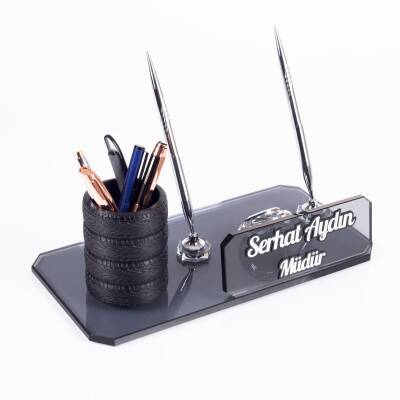 Kalemlikli Lastik Biblolu Kristal Masa İsimliği Hediye Kalemlik İsimlik Otomotiv Galeri - Ofistike