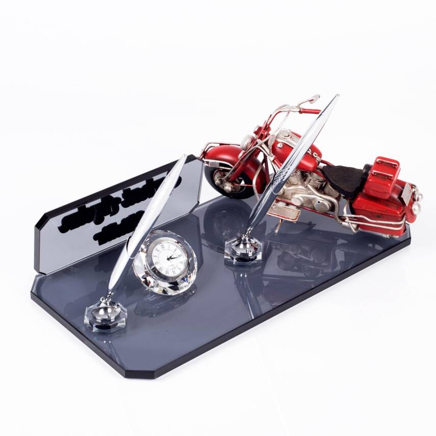 Kırmızı Klasik Motosiklet Biblolu Kristal Masa İsimliği Motorculara Özel Hediye Kalemlik - 3