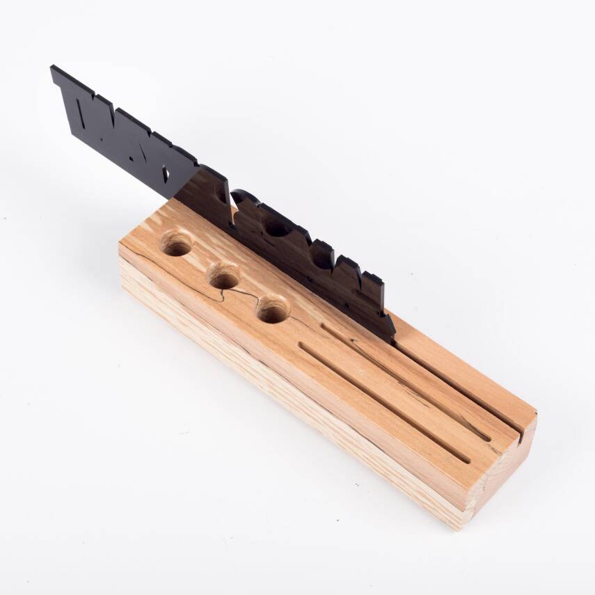 Masif Kayın Ahşap Siyah Akrilik Masa İsimliği Kartvizitlik ve Kalemlikli Masaüstü İsimlik Standı - 5