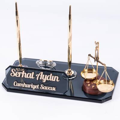 Terazi Biblolu Avukat Hakim Savcı Masaüstü İsimlik Ofis Hediyesi Masa İsimliği - 4