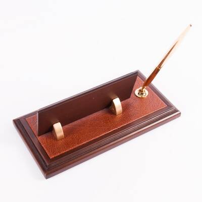 Tivoli Kalemli Ahşap Deri Zeminli Masa İsimliği Kabartma Yazılı - 3