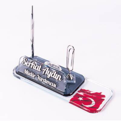 Türk Bayrağı Motifli Gümüş Ataçlı Kalemli Saatli Masa İsimliği Ofis Hediyesi Masaüstü İsimlik Seti - Ofistike