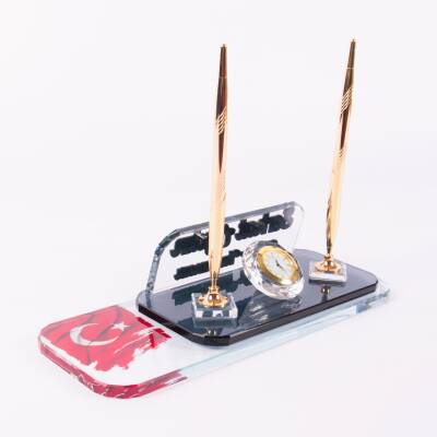 Türk Bayrağı Motifli Masa İsimliği Altın Renk Kalemli Kristal Masa İsimlik Ofis Hediyesi - 2