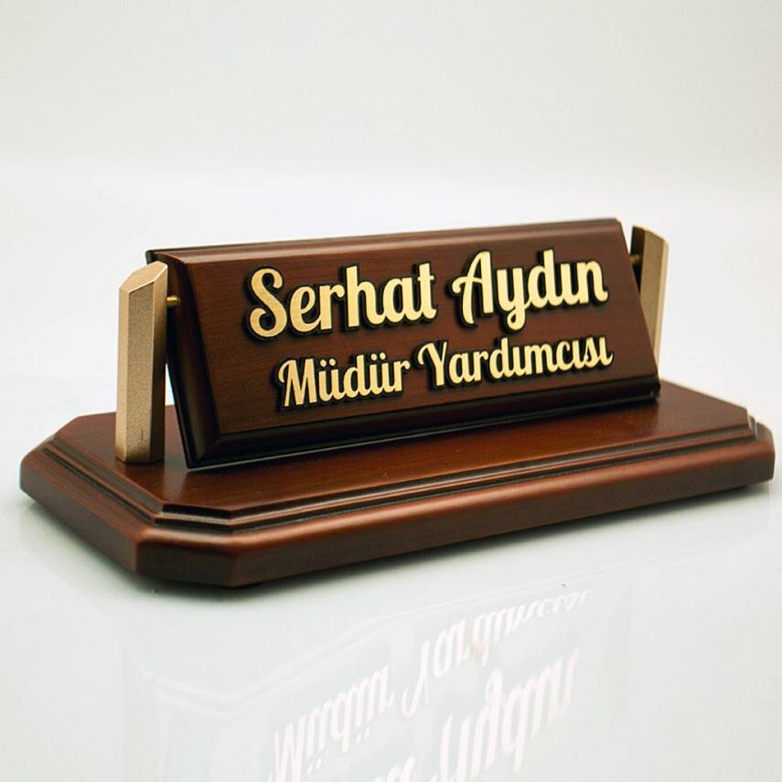Virona Ahşap Masa İsimliği Ofis Masa İsimlik Kabartma Yazılı Masaüstü isimliği - 1